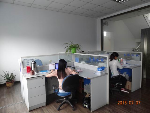 液体灌装机生产公司图片